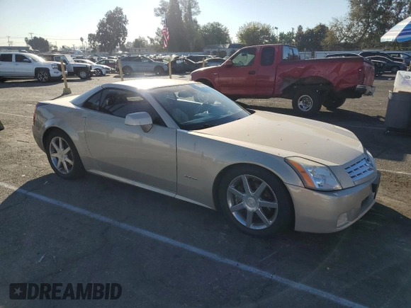 2006 Cadillac XLR z VIN 1G6YV36AX65603770, wystawiony jako Copart lot #81527954 z przebiegiem 59 498 mil mil oraz Szkody całkowita. Historia ofert i sprzedaży dostępna na DreamBid. Obrazek 4.
