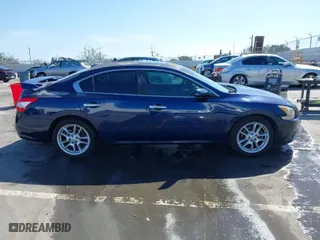 2009 Nissan Maxima 3.5 SV w/Sport Pkg with VIN 1N4AA51E19C824809, listed as a IAAI auction lot 41725538 with 201,146 mi miles. Bid and sale history available at carsss.com. Image 13.