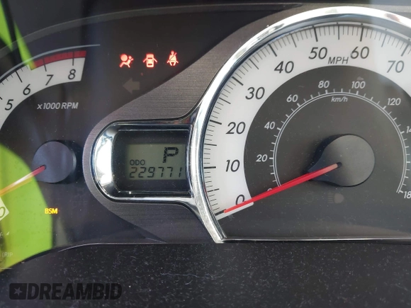 2014 Toyota Sienna SE with VIN 5TDXK3DC1ES503751, listed as a IAAI auction lot 41709975 with 229,771 mi miles and . Bid and sale history available at DreamBid. Image 7.