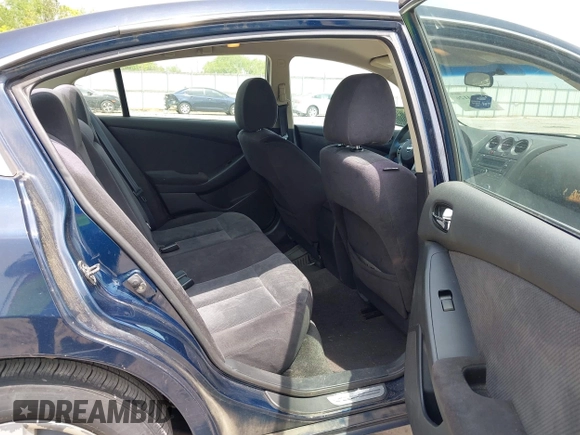 2007 Nissan Altima S with VIN 1N4AL21E47C232424, listed as a IAAI auction lot 42234126 with 184,828 mi miles and . Bid and sale history available at DreamBid. Image 8.