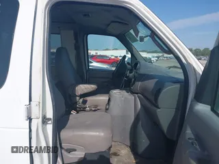 2002 Ford Econoline Passenger XL with VIN 1FMRE11W62HA51455, listed as a IAAI auction lot 42778538 with 109,986 mi miles and . Bid and sale history available at DreamBid. Image 5.
