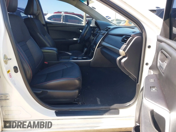 2015 Toyota Camry XLE with VIN 4T1BF1FK5FU114661, listed as a IAAI auction lot 41633878 with 124,013 mi miles and . Bid and sale history available at DreamBid. Image 5.