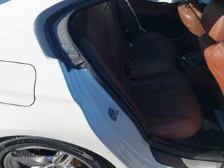 2015 BMW 6 Series 640i xDrive with VIN WBA6B8C50FD453317, listed as a IAAI auction lot 41635430 with 77,811 mi miles and . Bid and sale history available at DreamBid. Image 8.