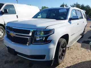 2020 Chevrolet Suburban LT z VIN 1GNSKHKC2LR112606, wystawiony jako IAAI lot #41984857 z przebiegiem 122 192 mil mil oraz . Historia ofert i sprzedaży dostępna na DreamBid. Obrazek 2.