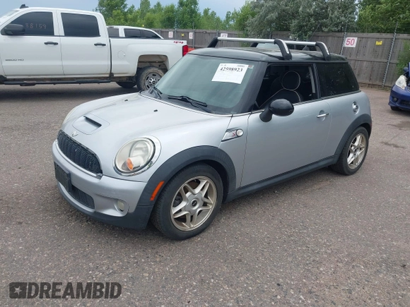 2007 MINI Hardtop S with VIN WMWMF73567TT83738, listed as a IAAI auction lot 42598923 with 133,968 mi miles and . Bid and sale history available at DreamBid. Image 2.