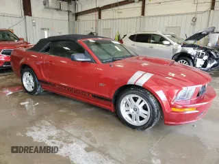 2008 Ford Mustang GT Deluxe z VIN 1ZVHT85H385156830, wystawiony jako Copart lot #57519415 z przebiegiem 114 722 mil mil oraz Tytuł czysty. Historia ofert i sprzedaży dostępna na DreamBid. Obrazek 4.
