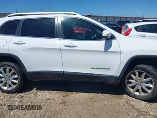 2014 Jeep Cherokee Limited with VIN 1C4PJLDS9EW163565, listed as a IAAI auction lot 42033048 with 183,048 mi miles. Bid and sale history available at carsss.com. Image 13.
