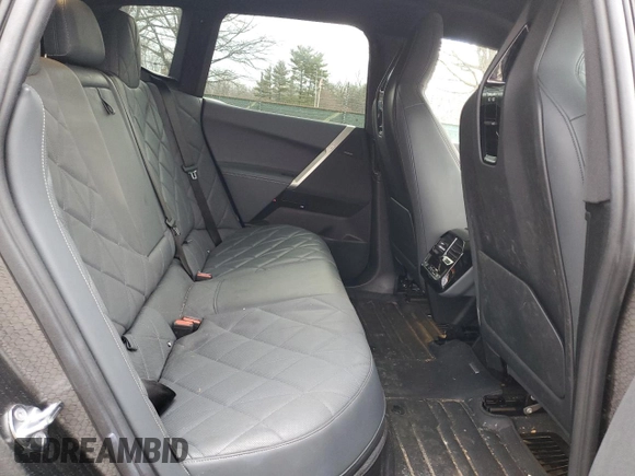 2023 BMW iX xDrive50 z VIN WB523CF0XPCL15501, wystawiony jako Copart lot #46117065 z przebiegiem 14 695 mil mil oraz Szkoda całkowita • Salvage title. Historia ofert i sprzedaży dostępna na DreamBid. Obrazek 11.
