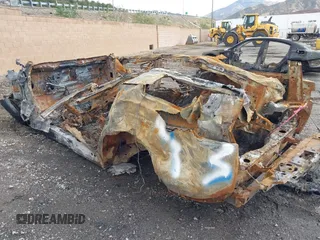 2025 Rivian R1S Premium z VIN 7PDSGCBP4SN057977, wystawiony jako IAAI lot #41329855 z przebiegiem Nie podano mil oraz . Historia ofert i sprzedaży dostępna na DreamBid. Obrazek 3.