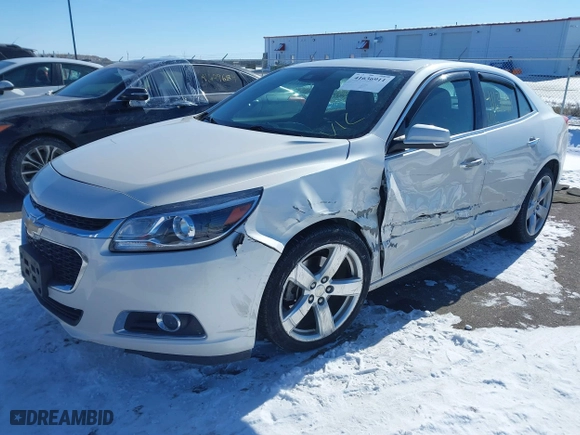 2014 Chevrolet Malibu LTZ with VIN 1G11J5SX5EF215539, listed as a IAAI auction lot 41636911 with 110,484 mi miles. Bid and sale history available at carsss.com. Image 17.