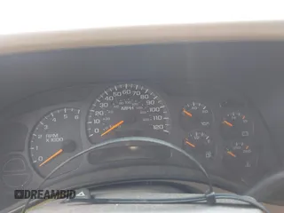 2003 Chevrolet Suburban Z71 with VIN 3GNFK16T23G325753, listed as a IAAI auction lot 42409253 with 247,494 mi miles and . Bid and sale history available at DreamBid. Image 7.