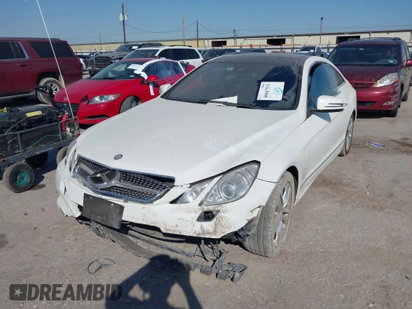 2010 Mercedes-Benz E-Class E 350 with VIN WDDKJ5GB4AF036627, listed as a IAAI auction lot 40667531 with 101,279 mi miles. Bid and sale history available at carsss.com. Image 2.