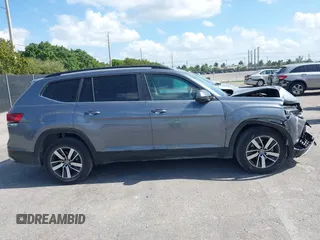 2022 Volkswagen Atlas SE with VIN 1V2DP2CA9NC542764, listed as a IAAI auction lot 42169444 with 33,506 mi miles and . Bid and sale history available at DreamBid. Image 13.