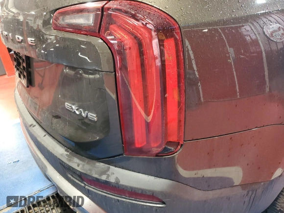 2020 Kia Telluride EX with VIN 5XYP3DHC9LG046517, listed as a IAAI auction lot 42192939 with 70,509 mi miles and . Bid and sale history available at DreamBid. Image 1.