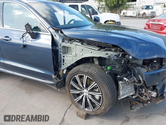 2021 Volvo XC60 Inscription Expression with VIN YV4BR0DL5M1820896, listed as a IAAI auction lot 42207370 with 58,670 mi miles and . Bid and sale history available at DreamBid. Image 6.