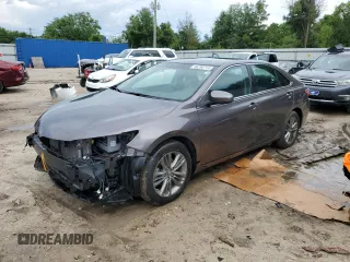 2017 Toyota Camry XLE z VIN 4T1BF1FK0HU426986, wystawiony jako Copart lot #56294715 z przebiegiem 86 159 mil mil oraz Szkoda całkowita • Salvage title. Historia ofert i sprzedaży dostępna na DreamBid. Obrazek 1.