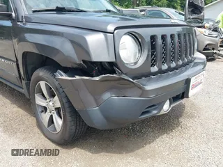2016 Jeep Patriot Latitude with VIN 1C4NJRFB9GD523102, listed as a IAAI auction lot 42598712 with 144,808 mi miles and . Bid and sale history available at DreamBid. Image 6.