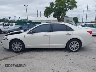 2012 Lincoln MKZ with VIN 3LNHL2GC1CR827429, listed as a IAAI auction lot 41993400 with 92,153 mi miles. Bid and sale history available at carsss.com. Image 14.