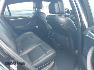 2014 BMW X6 xDrive35i with VIN 5UXFG2C5XE0C43526, listed as a IAAI auction lot 42121122 with 199,564 mi miles. Bid and sale history available at carsss.com. Image 8.