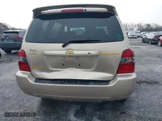 2004 Toyota Highlander with VIN JTEEP21A140044174, listed as a IAAI auction lot 41253808 with 133,357 mi miles. Bid and sale history available at carsss.com. Image 16.