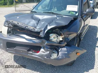 2006 Hyundai Santa Fe GLS z VIN KM8SC73D56U100440, wystawiony jako IAAI lot #42410052 z przebiegiem 227 200 mil mil oraz . Historia ofert i sprzedaży dostępna na DreamBid. Obrazek 6.