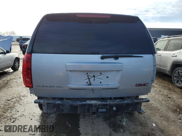 2013 GMC Yukon XL SLE with VIN 1GKS1HE02DR203829, listed as a Copart auction lot 42528135 with 191,223 mi miles and Clean Title. Bid and sale history available at carsss.com. Image 6.