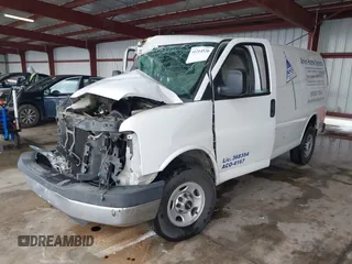 2014 GMC Savana Cargo Van with VIN 1GTW7FCA9E1906226, listed as a IAAI auction lot 41214520 with 120,794 mi miles. Bid and sale history available at carsss.com. Image 2.