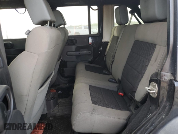 2010 Jeep Wrangler Unlimited Rubicon with VIN 1J4HA6H19AL192027, listed as a Copart auction lot 47499715 with Not provided miles and Non repairable. Bid and sale history available at DreamBid. Image 11.