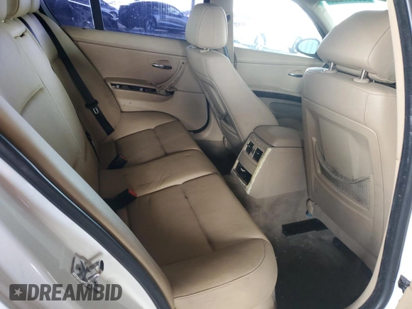 2006 BMW 3 Series 325i z VIN WBAVB135X6PT24700, wystawiony jako Copart lot #59747265 z przebiegiem 202 609 mil mil oraz Czysty tytuł • Clean title. Historia ofert i sprzedaży dostępna na DreamBid. Obrazek 10.