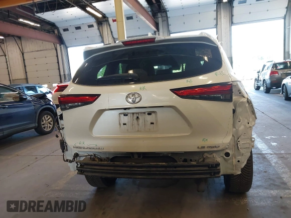 2020 Toyota Highlander LE with VIN 5TDBZRBH4LS020811, listed as a IAAI auction lot 42239163 with 88,757 mi miles and . Bid and sale history available at DreamBid. Image 17.