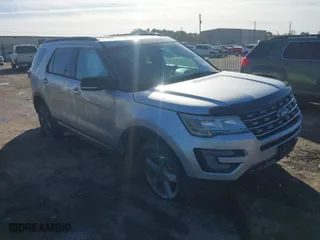 2017 Ford Explorer XLT with VIN 1FM5K8DH4HGD57405, listed as a IAAI auction lot 41461985 with 137,533 mi miles. Bid and sale history available at carsss.com. Image 1.