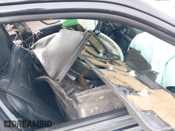 2003 Subaru Impreza WRX с VIN JF1GD29633G508129, выставлен на аукционе IAAI как лот 41324351 с пробегом 133 219 миль миль и . История ставок и продаж доступна на DreamBid. Изображение 5.
