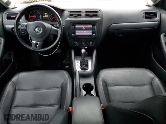 2013 Volkswagen Jetta TDI w/Premium/Nav with VIN 3VWLL7AJ0DM390070, listed as a Copart auction lot 45739205 with 94,077 mi miles and Salvage title. Bid and sale history available at DreamBid. Image 8.