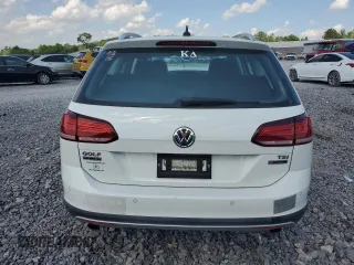 2018 Volkswagen Golf S с VIN 3VWH17AU4JM762558, выставлен на аукционе Copart как лот 54882405 с пробегом 39 266 миль миль и Списание • Salvage title. История ставок и продаж доступна на DreamBid. Изображение 6.