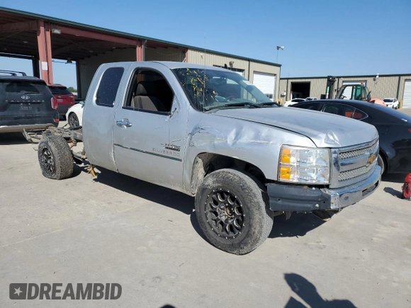 2013 Chevrolet Silverado 1500 LT with VIN 1GCRCSE05DZ306681, listed as a Copart auction lot 52802255 with 152,662 mi miles and Clean Title. Bid and sale history available at DreamBid. Image 4.