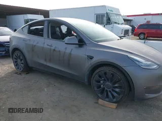 2021 Tesla Model Y Long Range with VIN 5YJYGDEE6MF111993, listed as a IAAI auction lot 41600578 with Not Provided miles. Bid and sale history available at carsss.com. Image 6.
