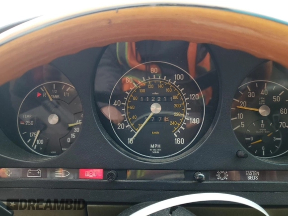 1980 Mercedes-Benz C z VIN 10702412028604, wystawiony jako Copart lot #80867754 z przebiegiem 112 211 mil mil oraz Czysty tytuł • Clean title. Historia ofert i sprzedaży dostępna na DreamBid. Obrazek 9.