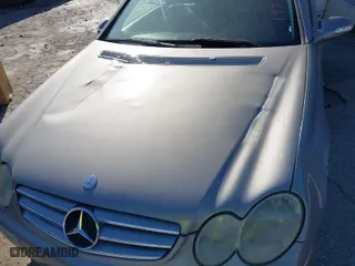 2006 Mercedes-Benz CLK-Class 3.5L with VIN WDBTJ56J86F197981, listed as a IAAI auction lot 41530032 with 242,295 mi miles. Bid and sale history available at carsss.com. Image 6.