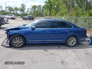 2017 Volkswagen Passat S z VIN 1VWAT7A30HC067492, wystawiony jako IAAI lot #41796538 z przebiegiem 43 926 mil mil oraz . Historia ofert i sprzedaży dostępna na DreamBid. Obrazek 15.