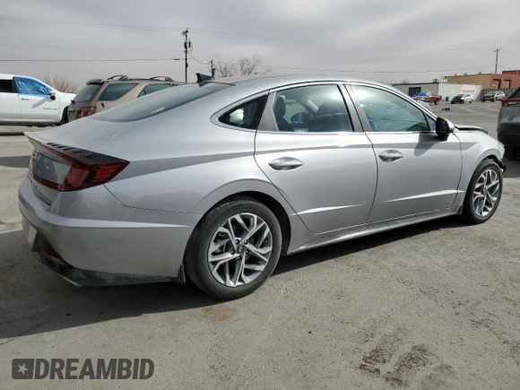 2023 Hyundai Sonata SEL z VIN KMHL14JA9PA342765, wystawiony jako Copart lot #49160715 z przebiegiem 28 674 mil mil oraz Szkody całkowita. Historia ofert i sprzedaży dostępna na DreamBid. Obrazek 3.