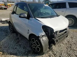 2019 Smart EQ fortwo pure with VIN WMEFJ9BA4KK386190, listed as a Copart auction lot 85565094 with NaN miles and Salvage Title. Bid and sale history available at carsss.com. Image 11.