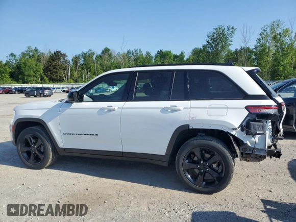2024 Jeep Grand Cherokee Altitude X with VIN 1C4RJHAG2RC233758, listed as a Copart auction lot 61833885 with 4,492 mi miles and Salvage title. Bid and sale history available at DreamBid. Image 2.