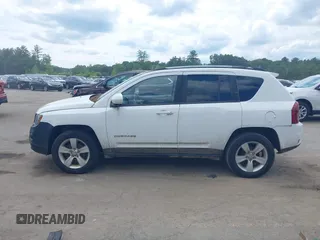 2016 Jeep Compass Latitude z VIN 1C4NJDEB6GD596061, wystawiony jako IAAI lot #42623673 z przebiegiem 180 777 mil mil oraz . Historia ofert i sprzedaży dostępna na DreamBid. Obrazek 14.