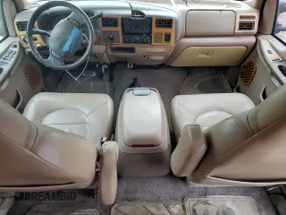 1999 Ford F-350 XL z VIN 1FTWW32F1XEA00890, wystawiony jako Copart lot #81316284 z przebiegiem 221 920 mil mil oraz Nie do naprawy • Non repairable. Historia ofert i sprzedaży dostępna na DreamBid. Obrazek 8.