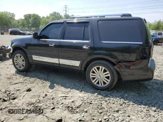 2014 Lincoln Navigator z VIN 5LMJJ2J58EEL00184, wystawiony jako Copart lot #54724025 z przebiegiem 200 772 mil mil oraz Szkoda całkowita • Salvage title. Historia ofert i sprzedaży dostępna na DreamBid. Obrazek 2.