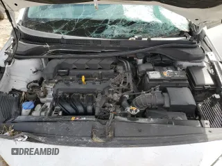 2022 Hyundai Accent SE z VIN 3KPC24A6XNE180152, wystawiony jako Copart lot #50149975 z przebiegiem 25 687 mil mil oraz Szkoda całkowita • Salvage title. Historia ofert i sprzedaży dostępna na DreamBid. Obrazek 13.