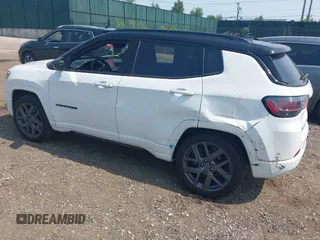 2024 Jeep Compass Limited с VIN 3C4NJDCN9RT164977, выставлен на аукционе IAAI как лот 42563780 с пробегом 4 229 миль миль и . История ставок и продаж доступна на DreamBid. Изображение 3.