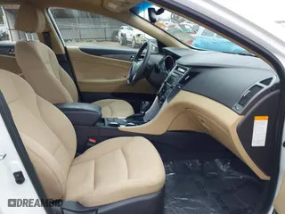 2015 Hyundai Sonata Hybrid Limited with VIN KMHEC4A44FA132151, listed as a IAAI auction lot 41497863 with 88,778 mi miles. Bid and sale history available at carsss.com. Image 5.