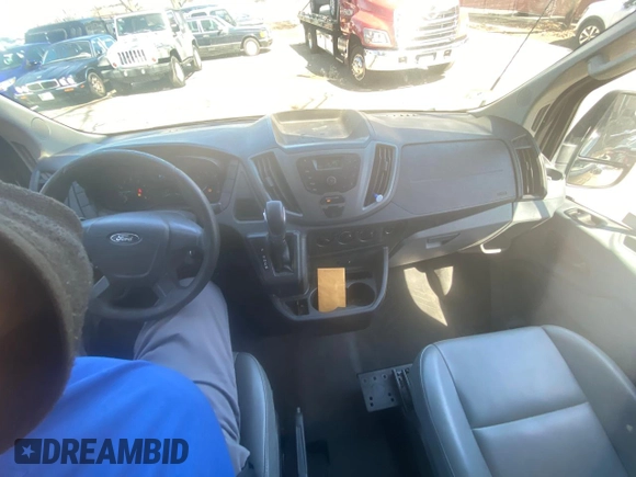2015 Ford Transit Cargo with VIN 1FTNR2CMLFKA14542, listed as a Copart auction lot 52863735 with 134,970 mi miles and Clean title. Bid and sale history available at DreamBid. Image 9.