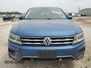2018 Volkswagen Tiguan SEL with VIN 3VV3B7AX9JM069667, listed as a Copart auction lot 50093615 with 52,741 mi miles and Clean Title. Bid and sale history available at DreamBid. Image 5.